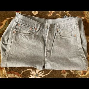 Levi’s Mens 501 button fly jeans W33L34
